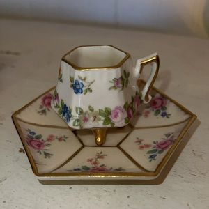 Vintage Hand decorated 22 KT Gold Royal China demitasse cup & saucer